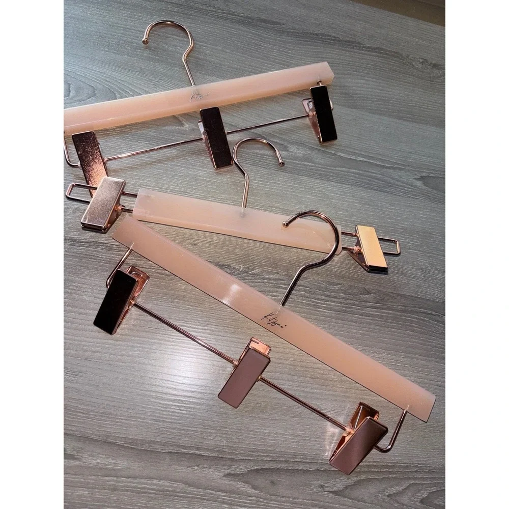Kitana Set of 3 Acrylic Rose Gold Hangers Skirt Pant Clips Peach Pink Boutique‎